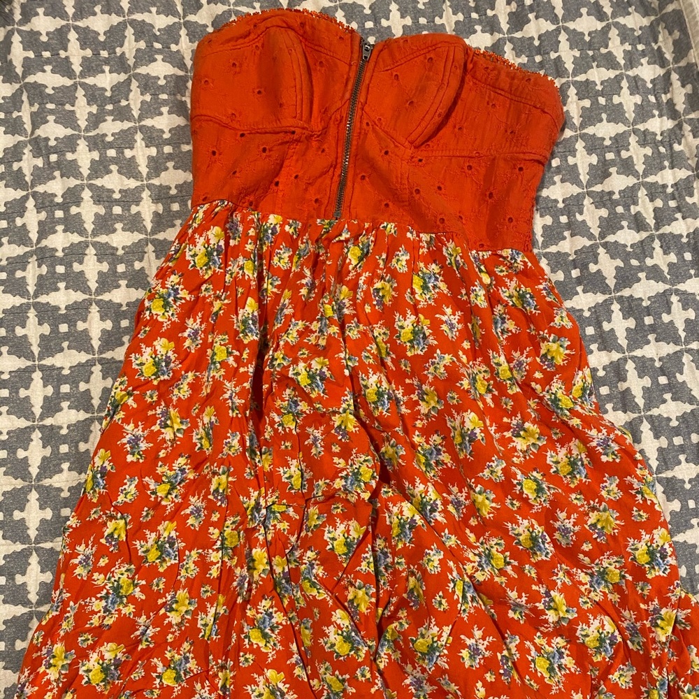 Strapless dress